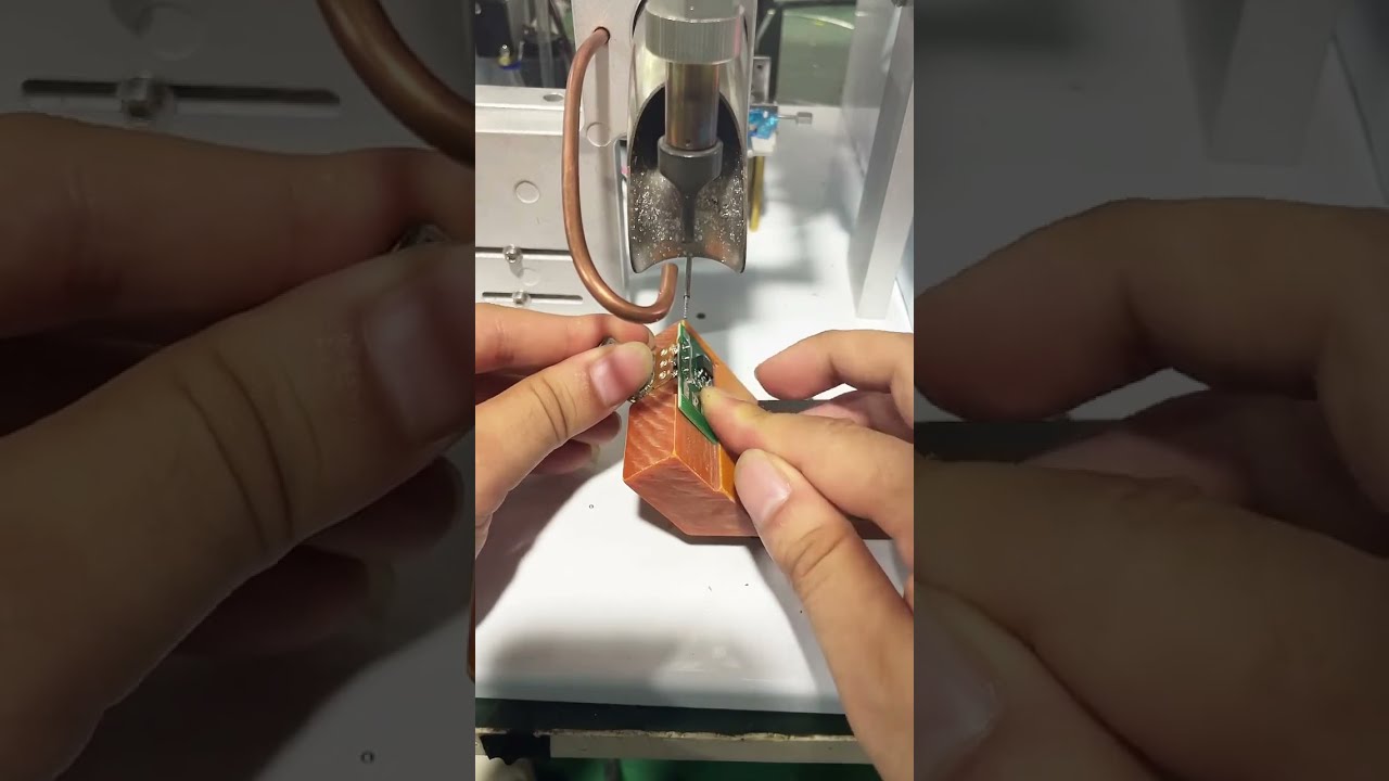 เครื่องบัดกรีกึ่งอัตโนมัติสำหรับ Potentiometer และบอร์ด PLC ขนาดเล็ก | โรงงาน #machine