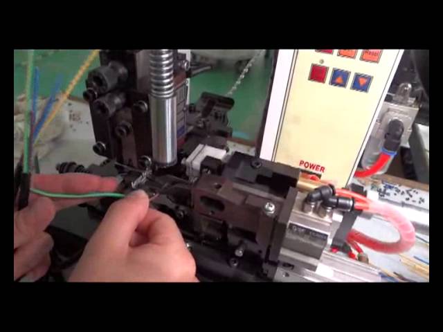 เครื่องปอกและกดขั้วต่อสายไฟอัตโนมัติ | Stripping Crimping Machine