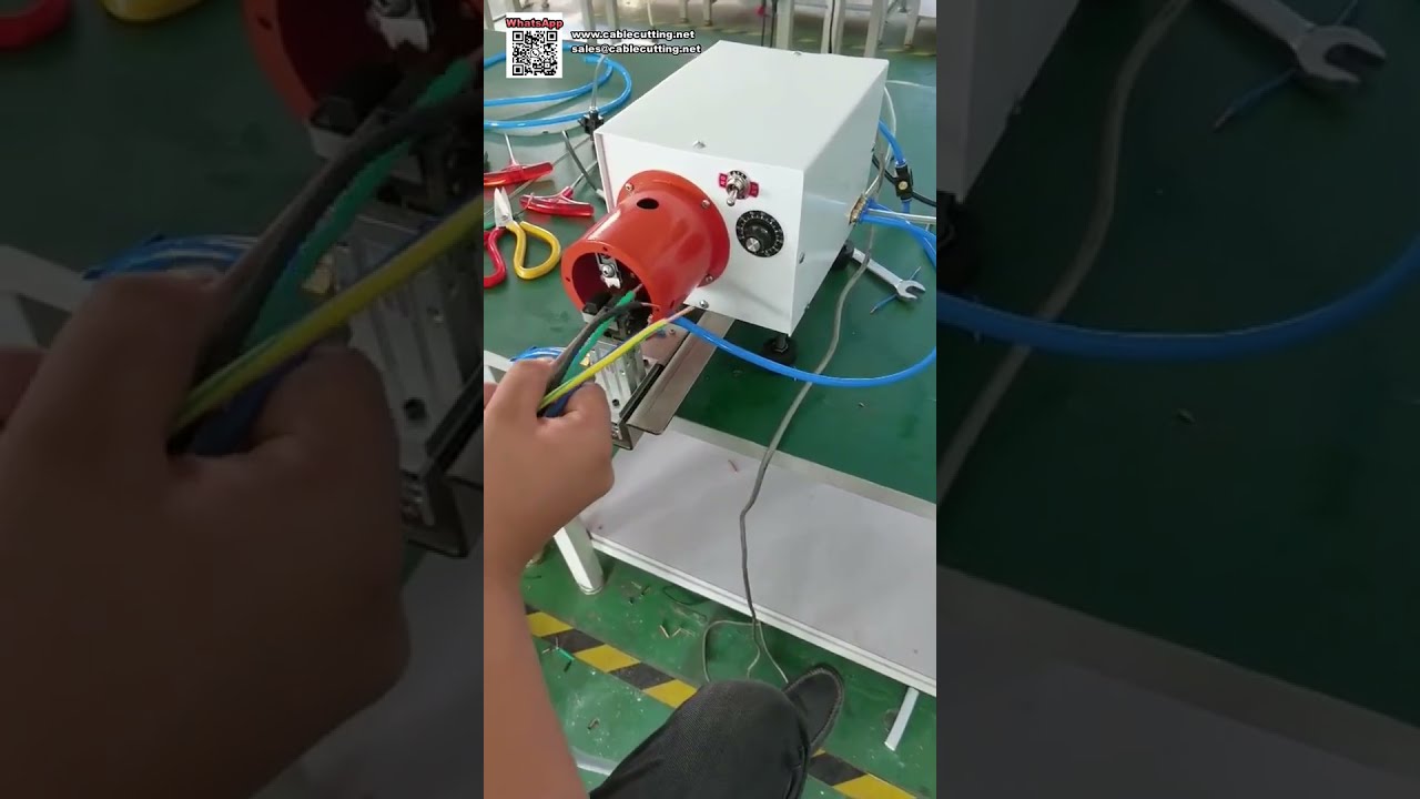 เครื่องปอกและบิดสายไฟอัตโนมัติ — ปอกและบิดในรอบเดียว